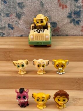 Disney Doorables THE LION KING Lot of 7 FLOCKED SIMBA LET’S GO VEHICLE SERIES 2